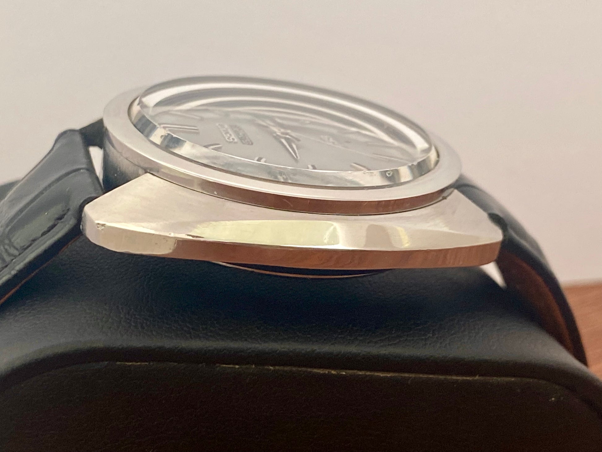 Seiko 5 Actus 6106-8440 automatic watch side profile