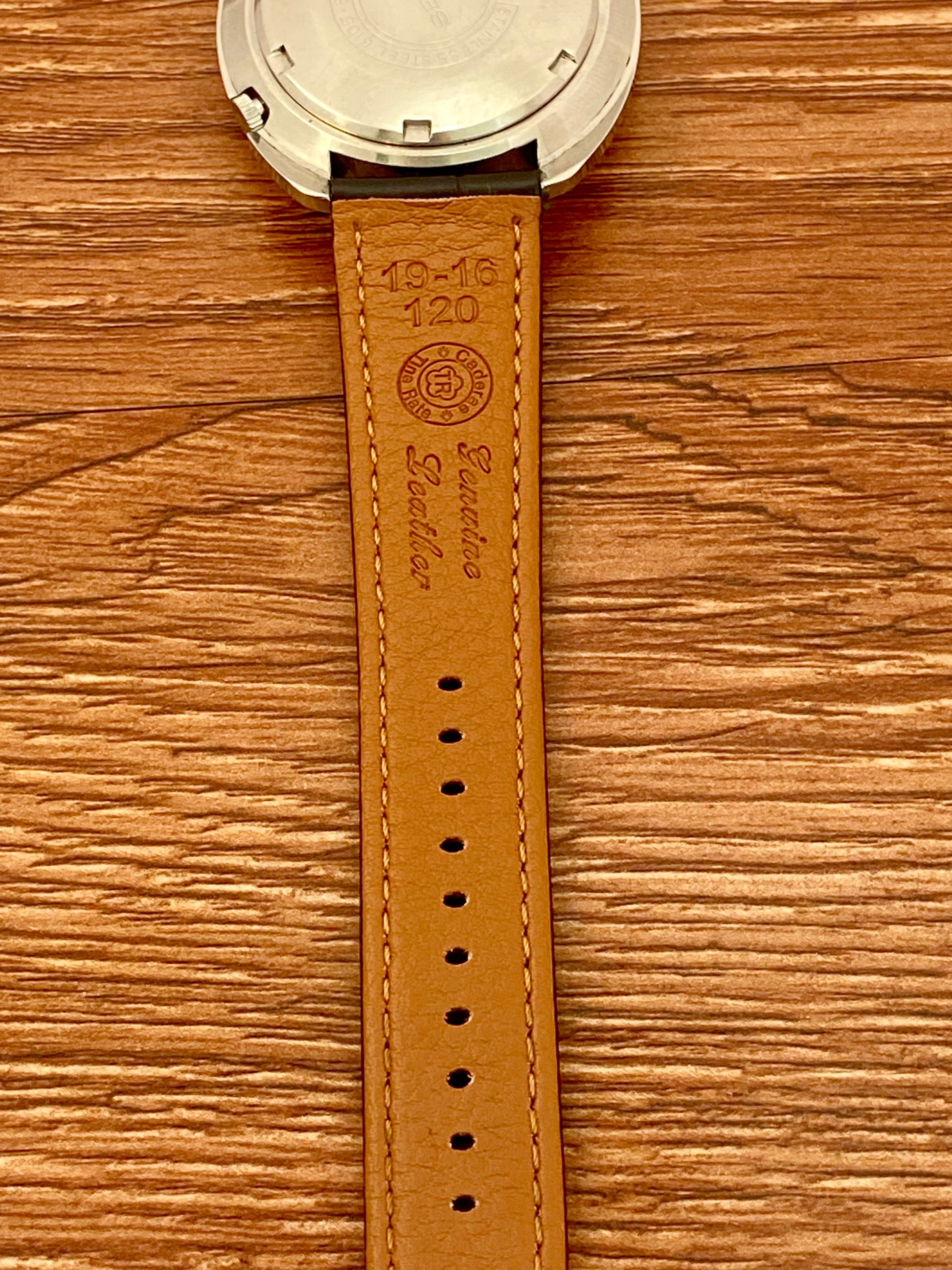 Seiko 5 Actus caseback engraving and strap view 6106-8440 January 1970