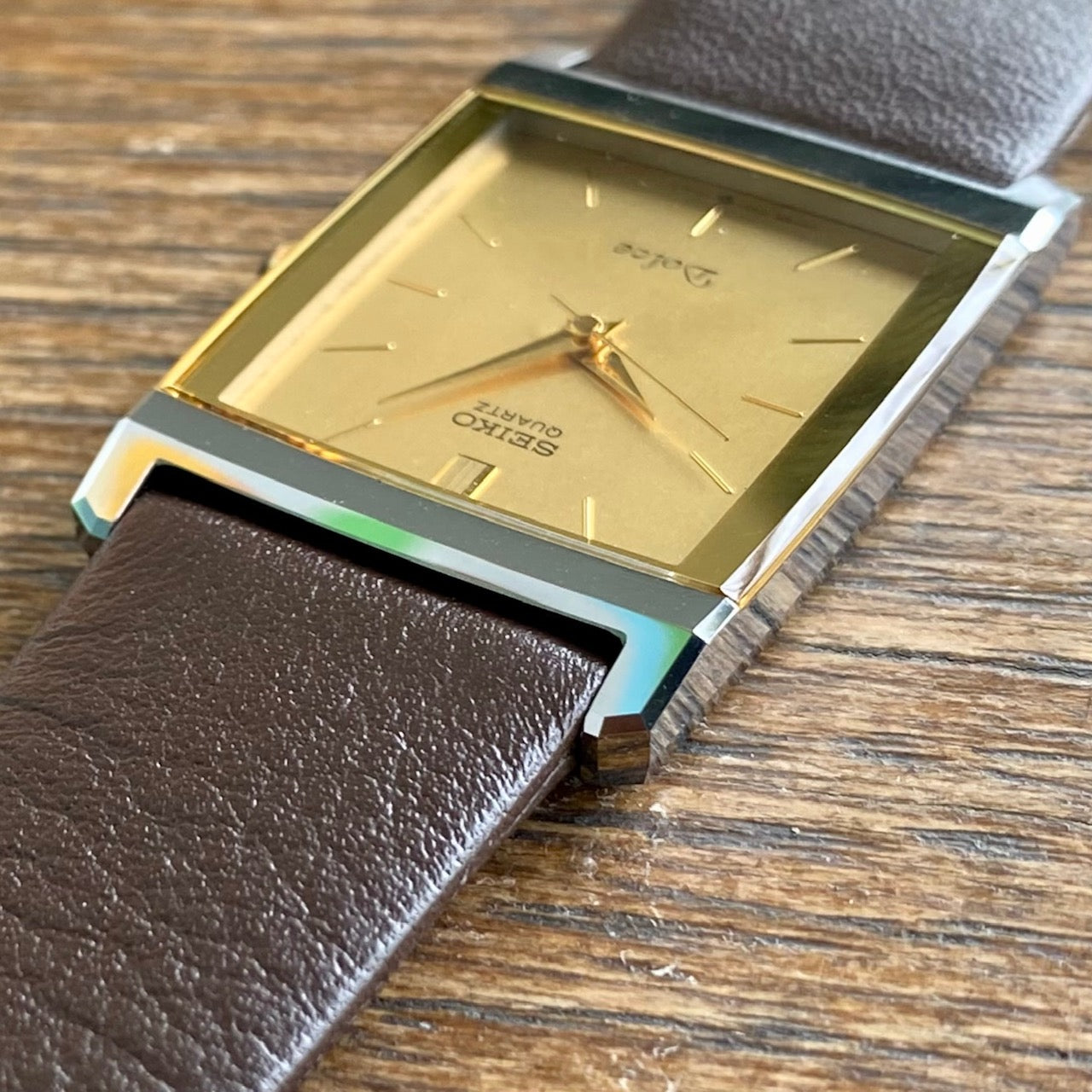 Vintage Seiko Quartz Dolce Tank 7321-5730, Tungsten, April 1987 UK VINTAGE WATCH LTD