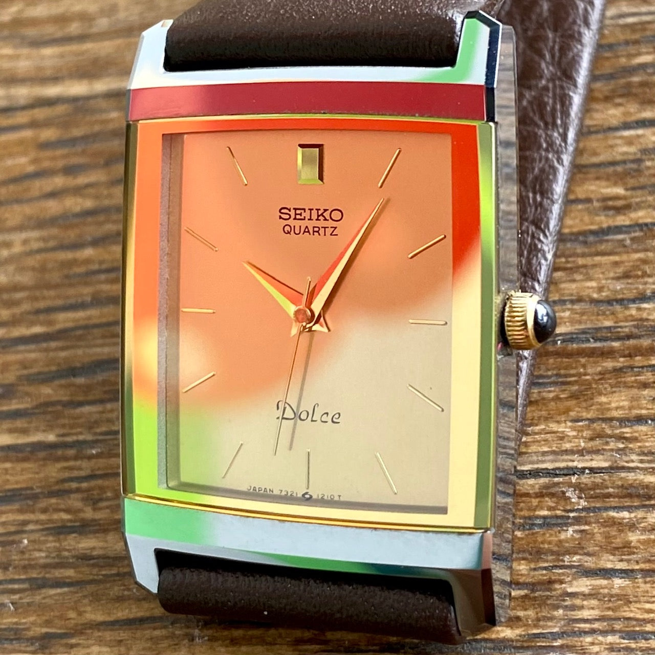 1987 Seiko quartz watch mirror finish angle