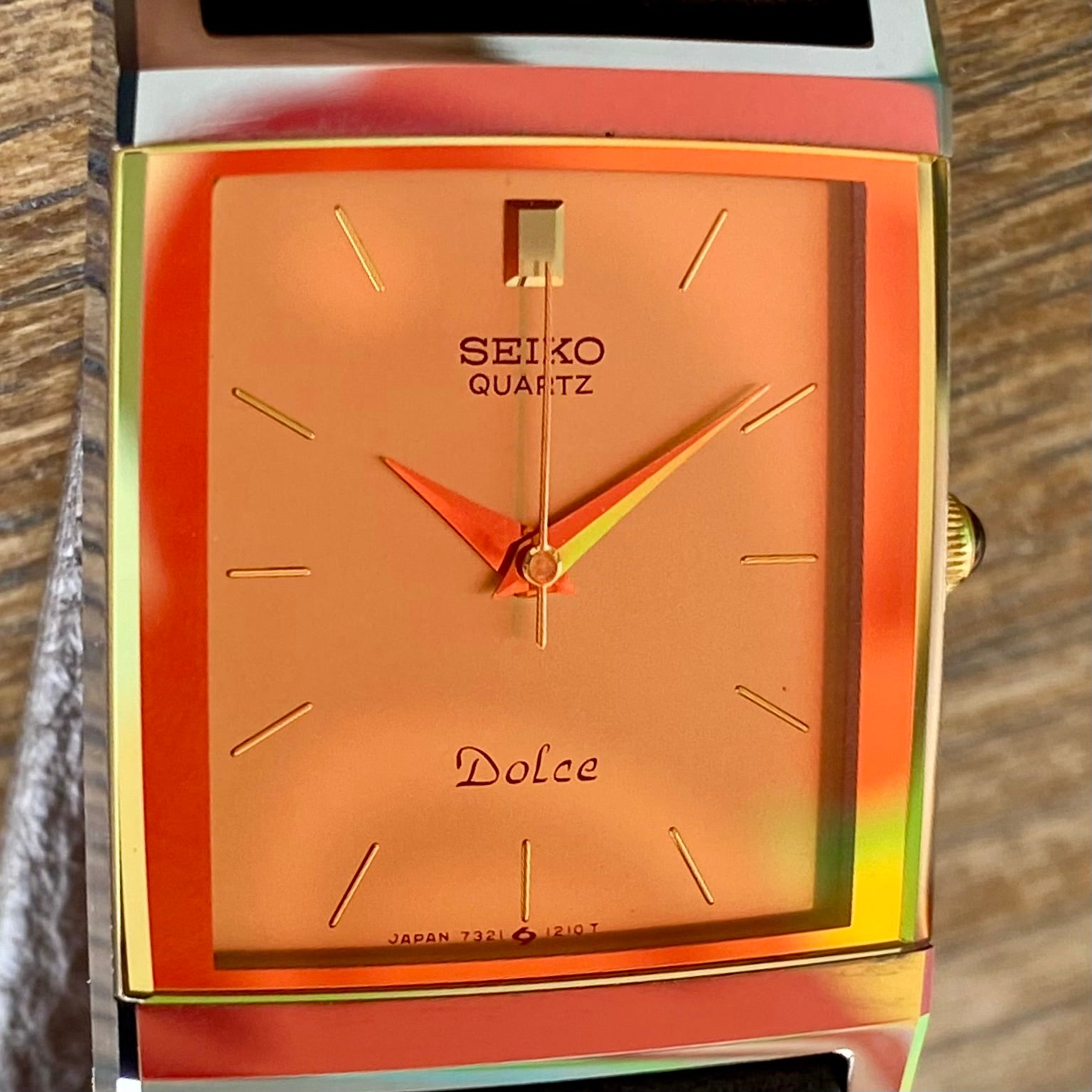 1987 Seiko quartz watch dial markers and hands