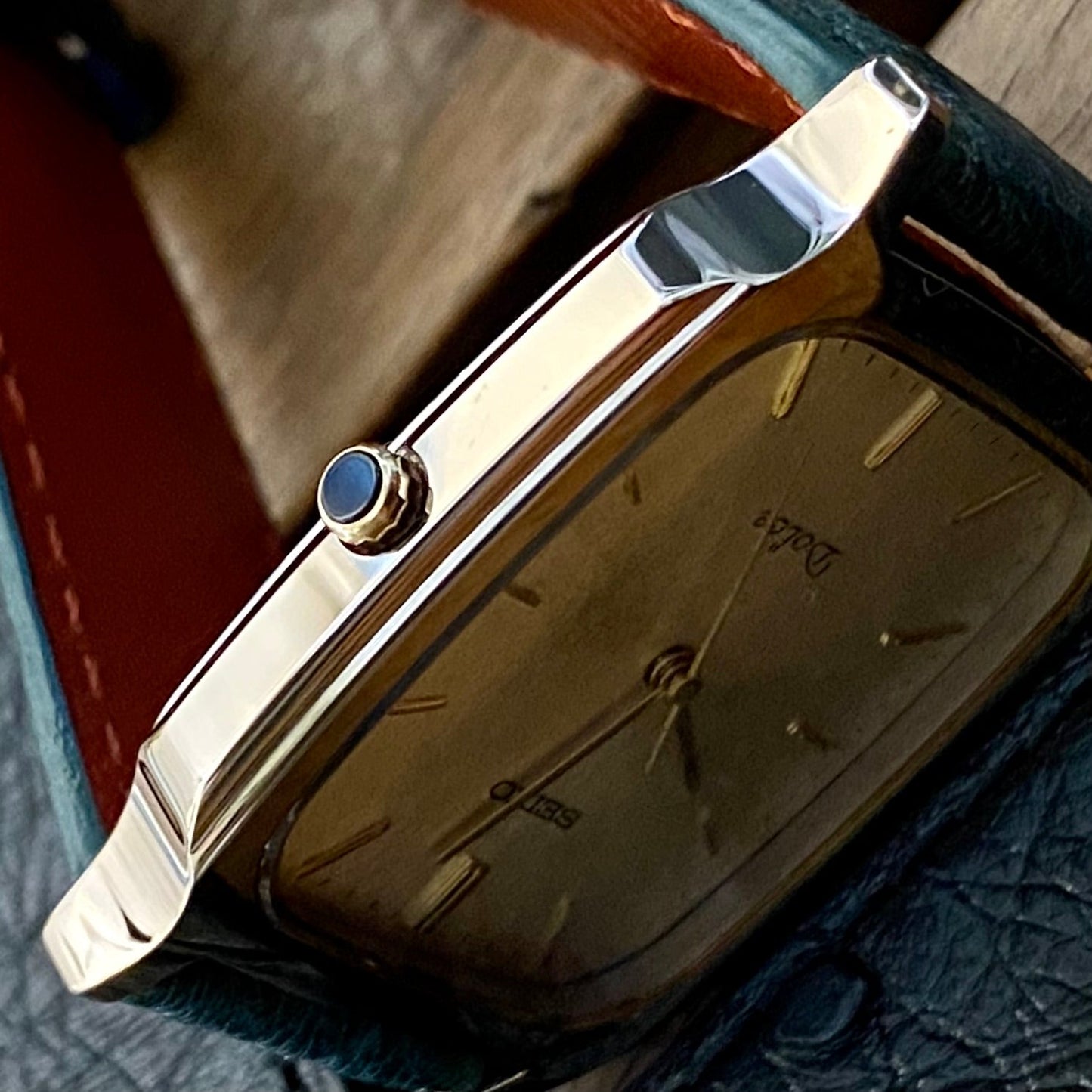 Vintage Seiko Quartz Dolce Tank 8N41-5070, Tungsten, April 1991 UK VINTAGE WATCH LTD