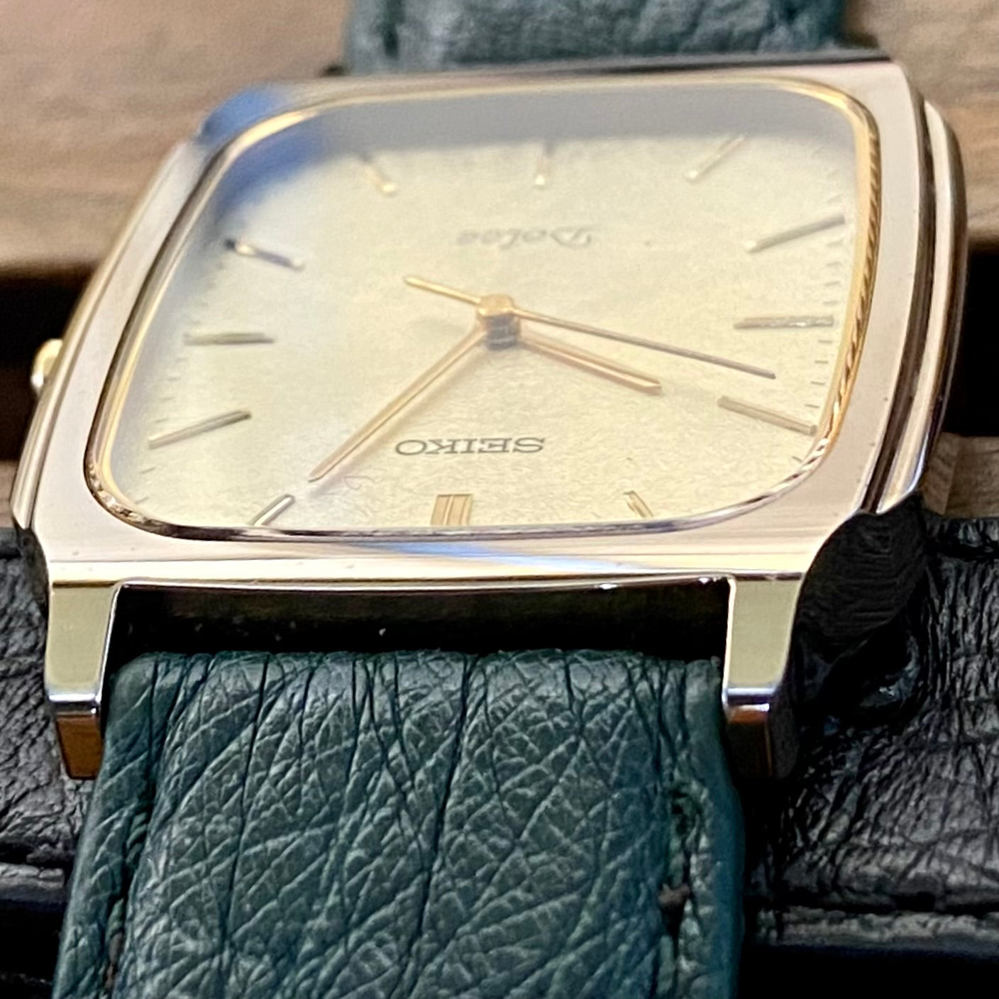 Vintage Seiko Quartz Dolce Tank 8N41-5070, Tungsten, April 1991 UK VINTAGE WATCH LTD