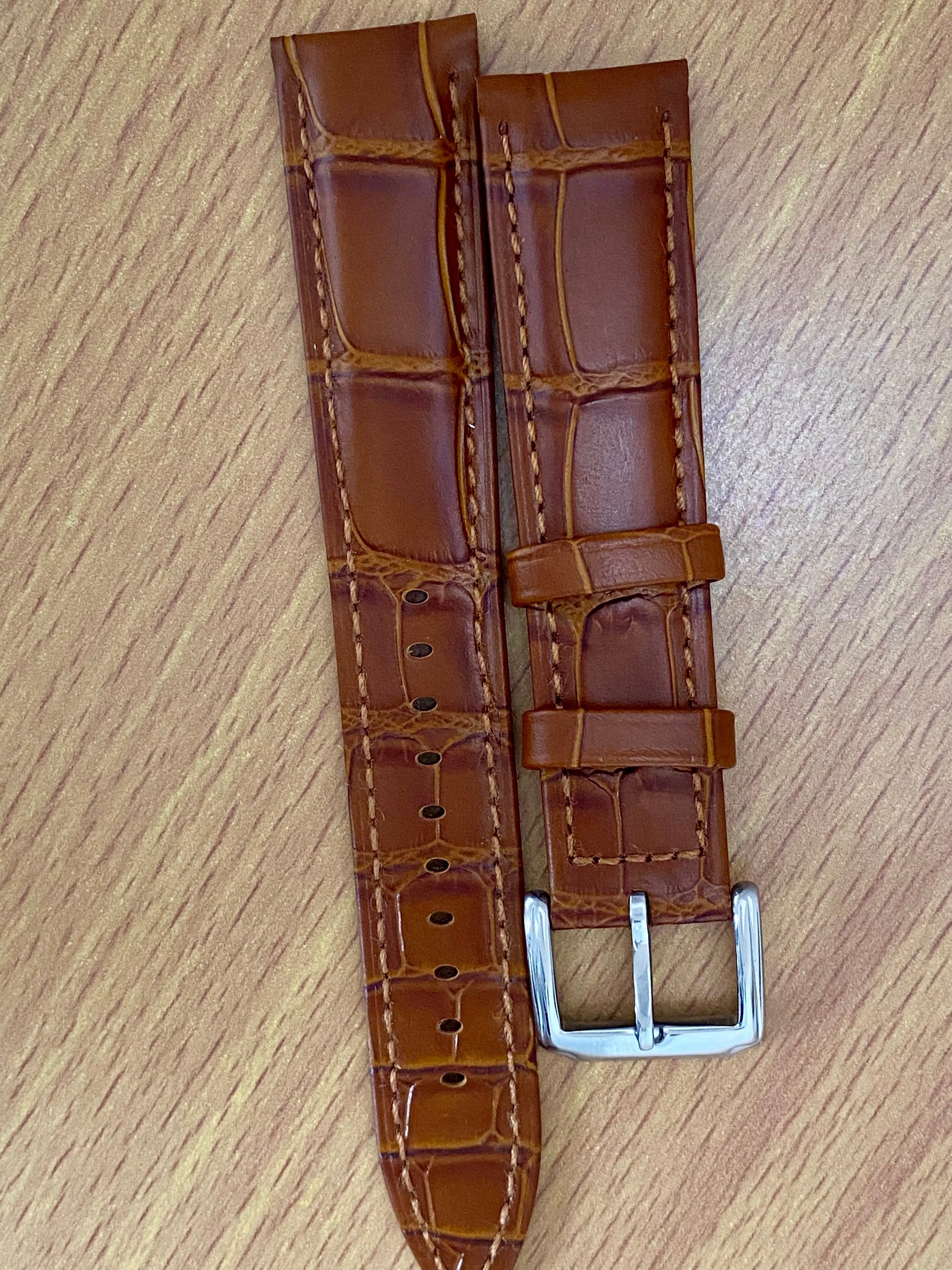 18mm Leather Watch Strap Light Brown Crocodile Imprint  UK VINTAGE WATCH LTD