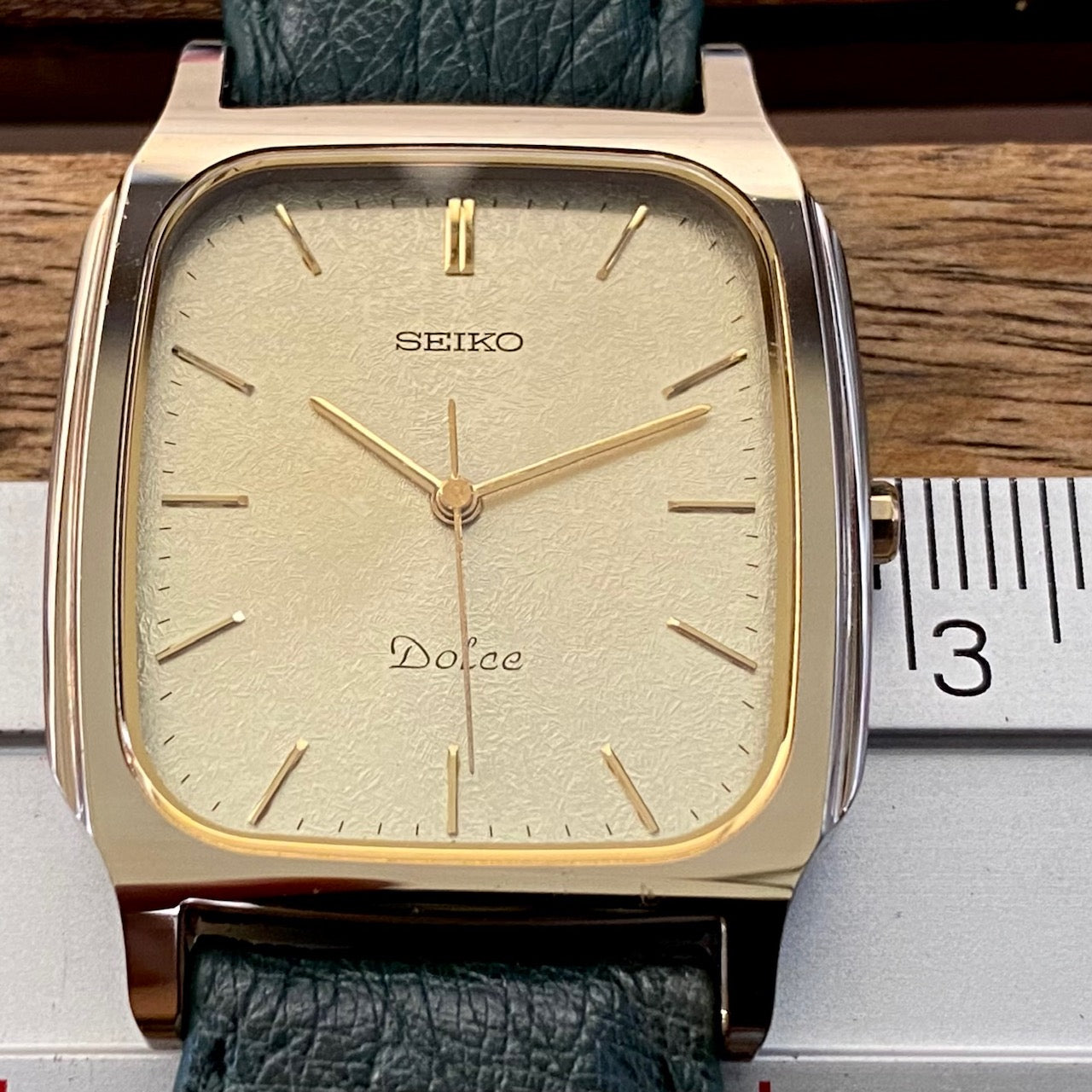 Vintage Seiko Quartz Dolce Tank 8N41-5070, Tungsten, April 1991 UK VINTAGE WATCH LTD