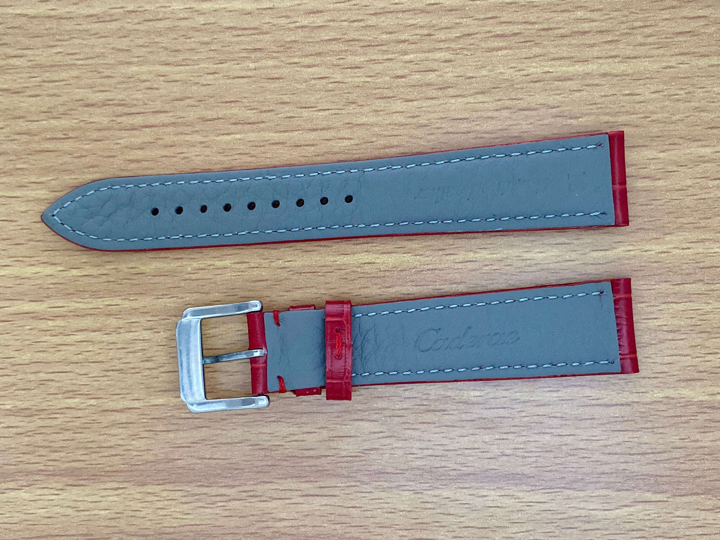 18mm Leather Watch Strap Red Crocodile Imprint  UK VINTAGE WATCH LTD