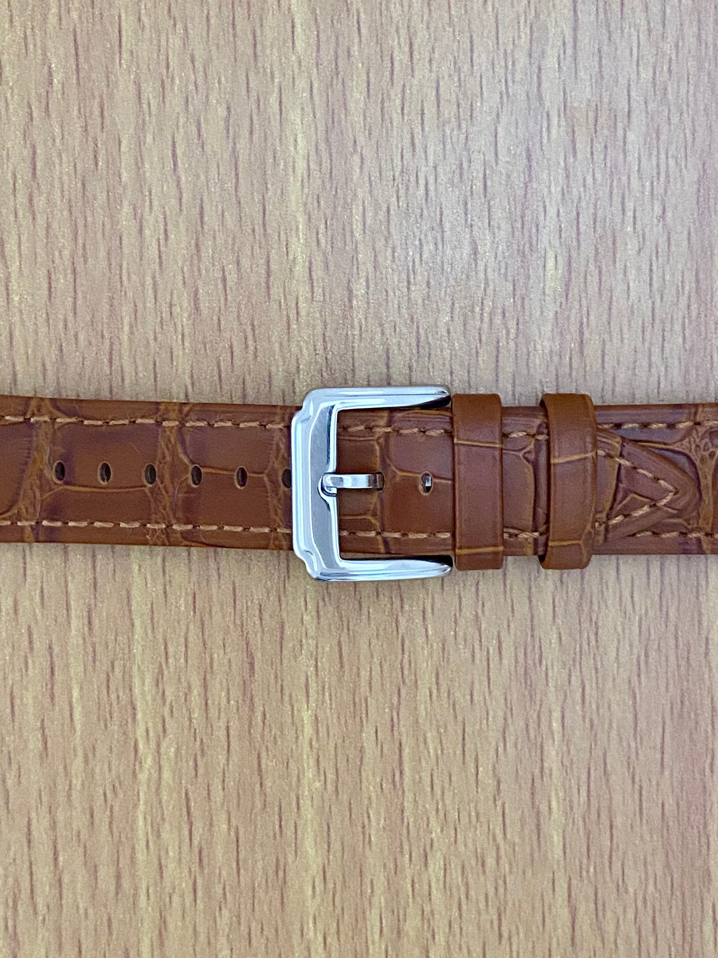 18mm Leather Watch Strap Light Brown Crocodile Imprint  UK VINTAGE WATCH LTD