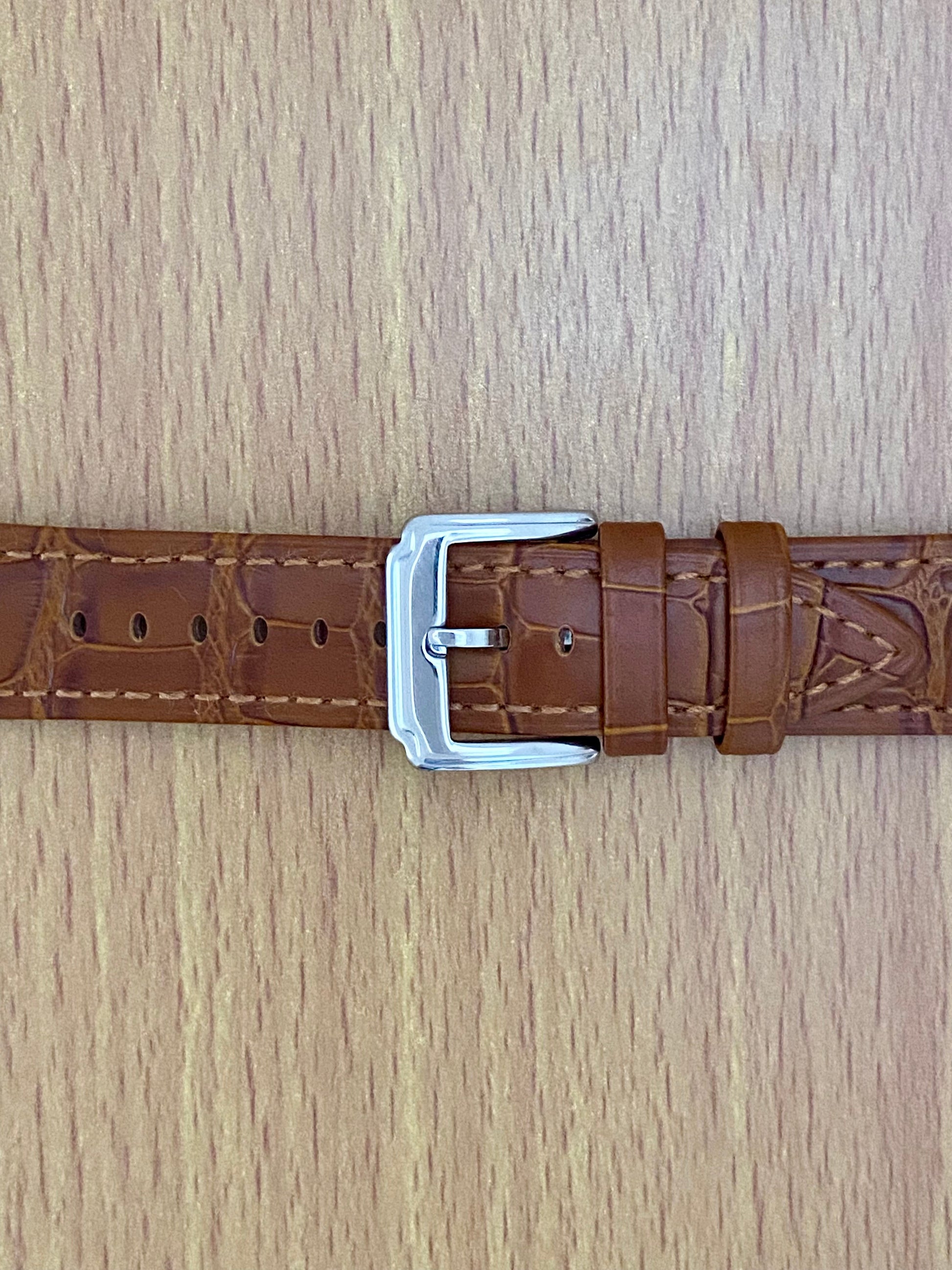 18mm Leather Watch Strap Light Brown Crocodile Imprint  UK VINTAGE WATCH LTD