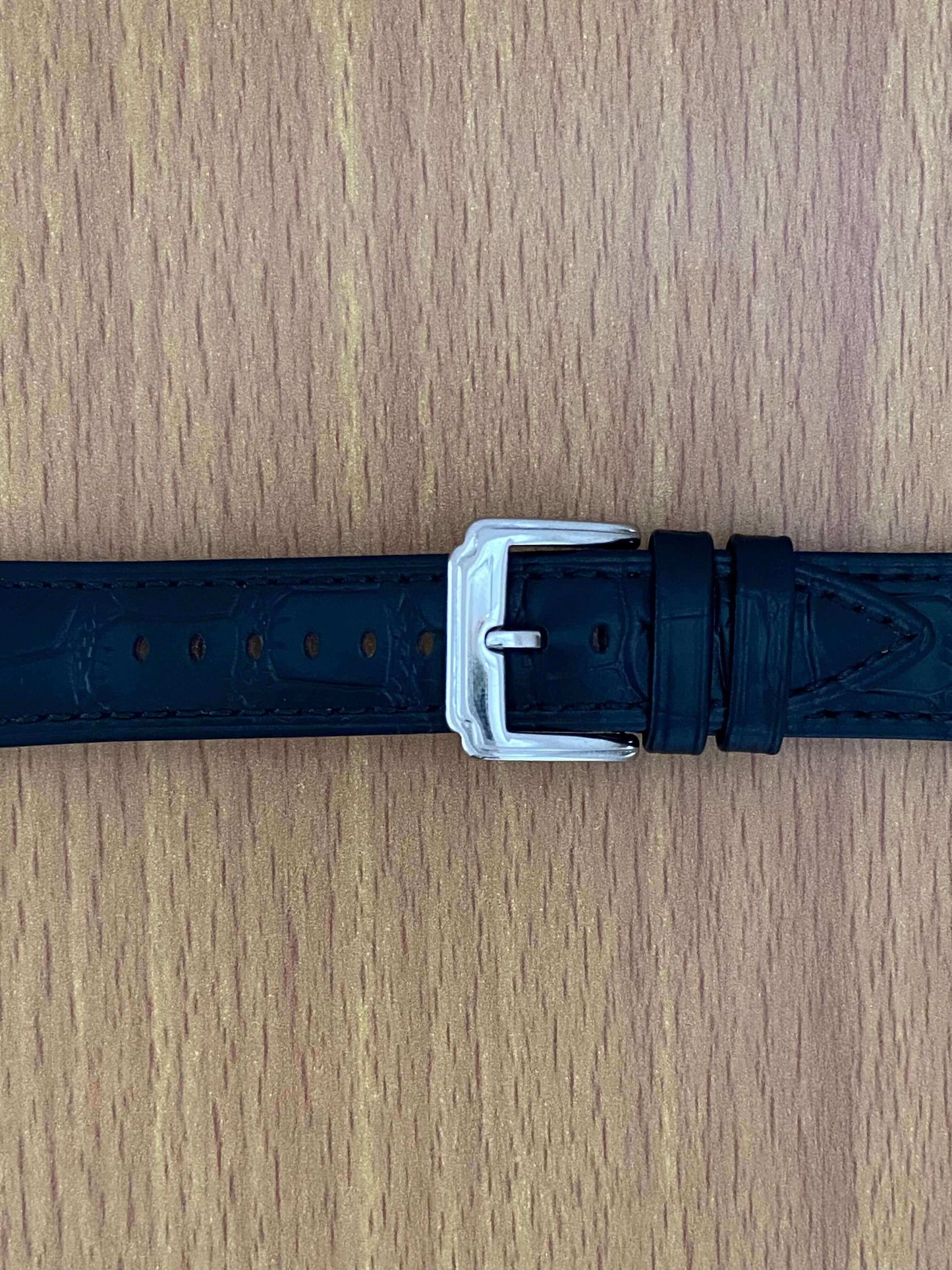 18mm Leather Watch Strap Black Crocodile Imprint & BuckleUK VINTAGE WATCH LTD