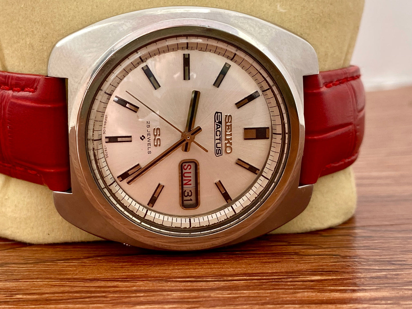 Vintage Seiko 5 Actus SS 6106-7440 SERVICED Automatic - January 1970 UK VINTAGE WATCH LTD