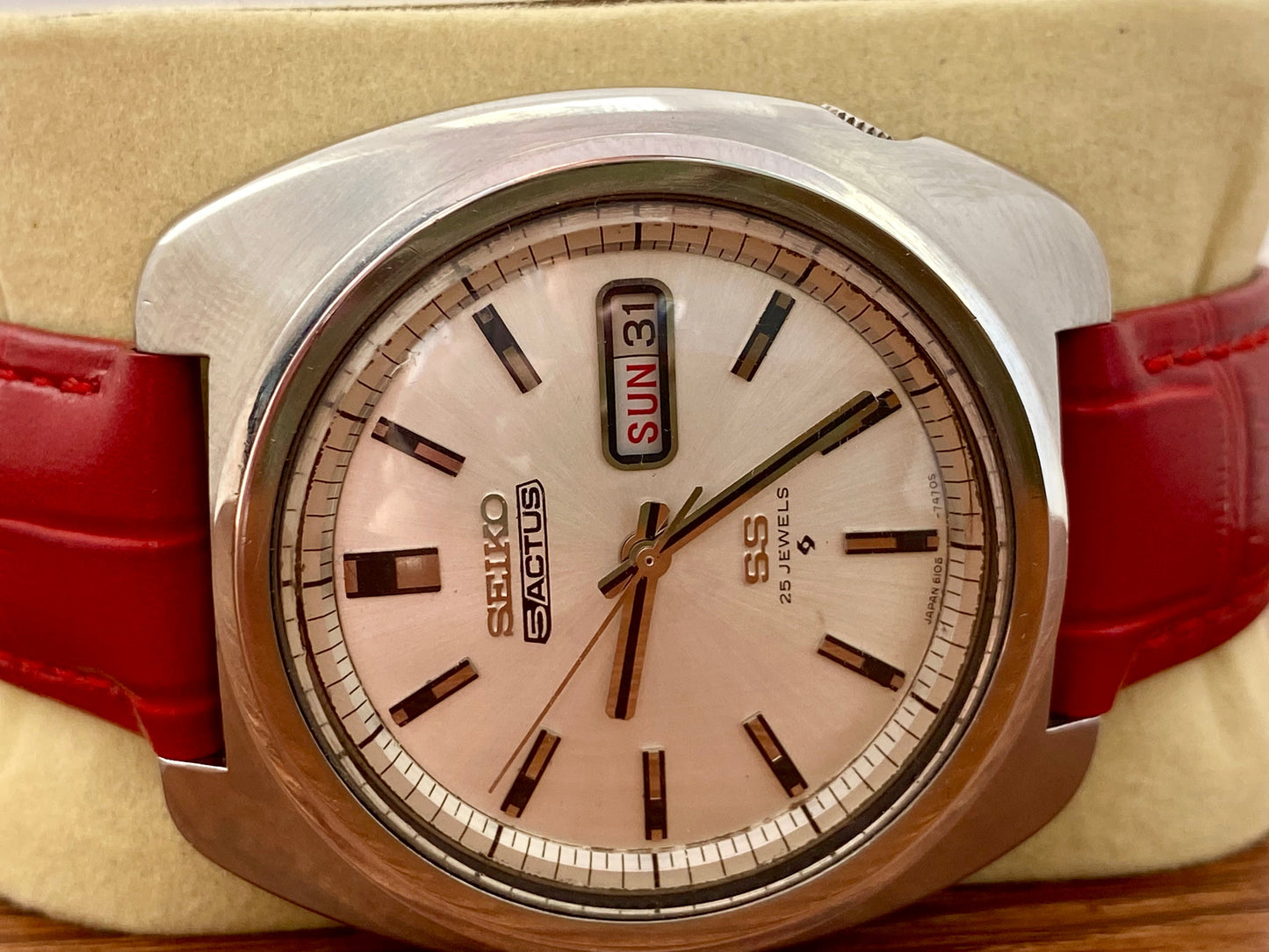 Vintage Seiko 5 Actus SS 6106-7440 SERVICED Automatic - January 1970 UK VINTAGE WATCH LTD