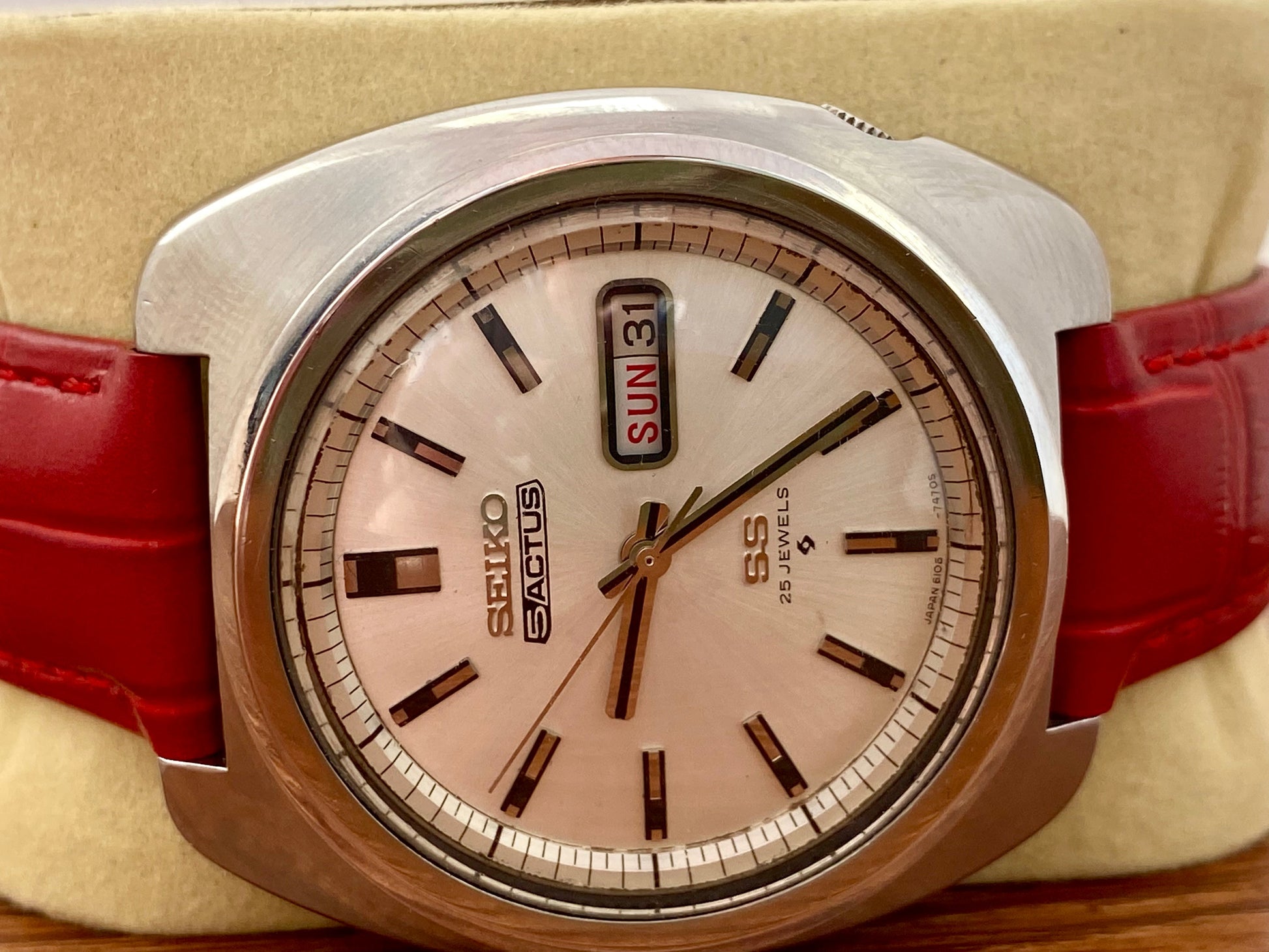 Vintage Seiko 5 Actus SS 6106-7440 SERVICED Automatic - January 1970 UK VINTAGE WATCH LTD
