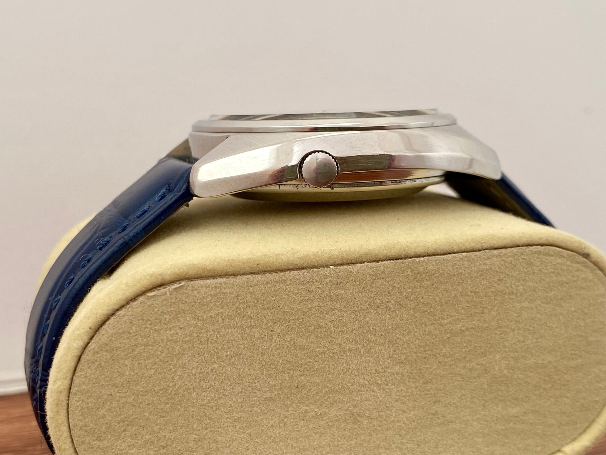 Vintage Seiko 5 Actus 7019-7070 Serviced Auto, August 1971 UK VINTAGE WATCH LTD