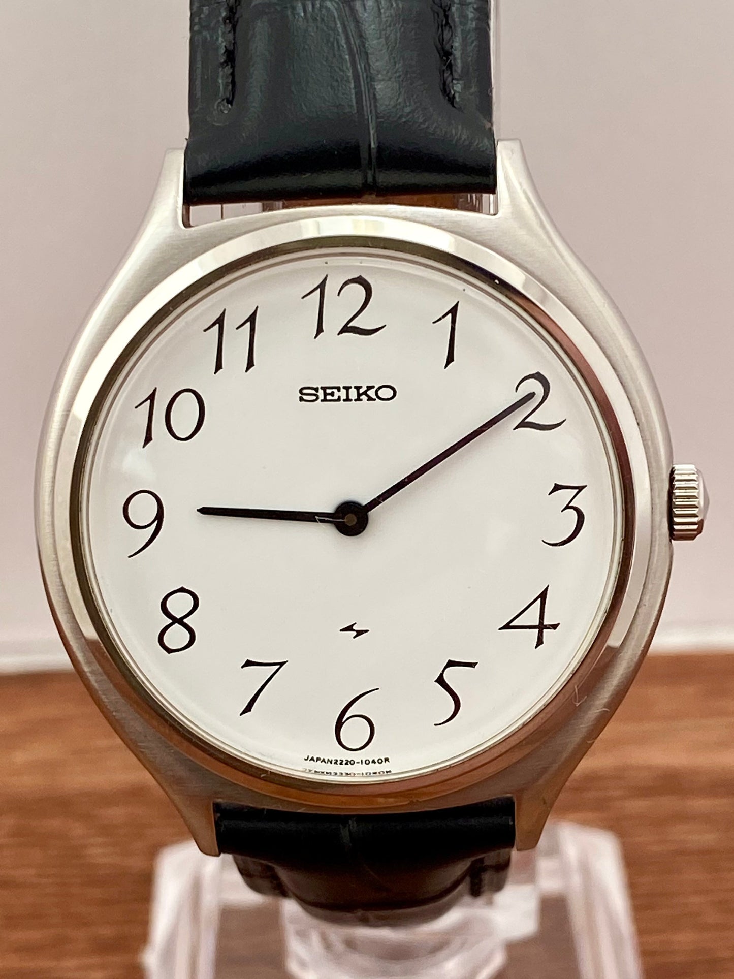 Vintage Seiko 2220-0300 Chariot June 1974 Hand Wind, Hi-Beat UK VINTAGE WATCH LTD