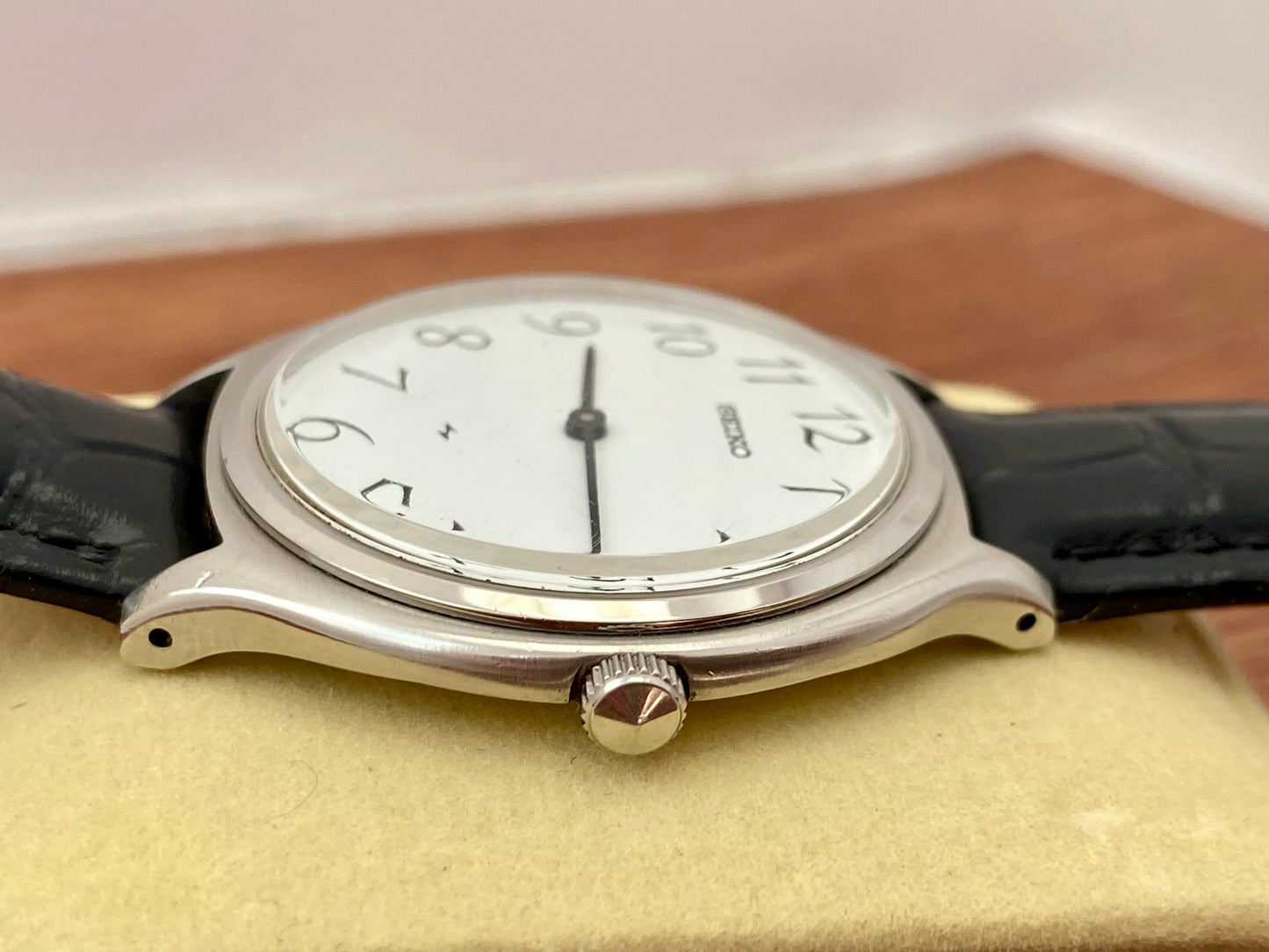 Vintage Seiko 2220-0300 Chariot June 1974 Hand Wind, Hi-Beat UK VINTAGE WATCH LTD