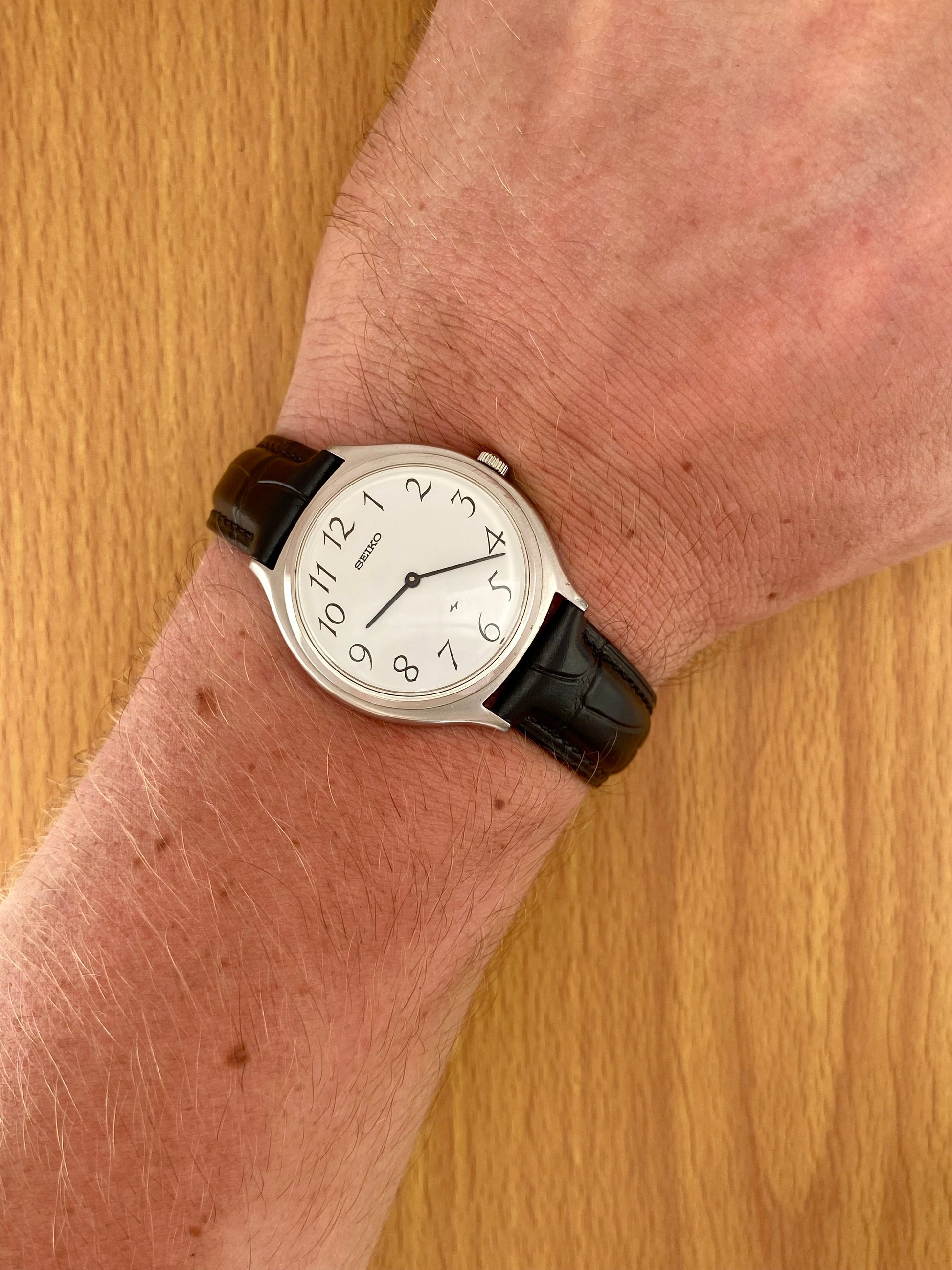 Vintage Seiko 2220-0300 Chariot June 1974 Hand Wind, Hi-Beat UK VINTAGE WATCH LTD