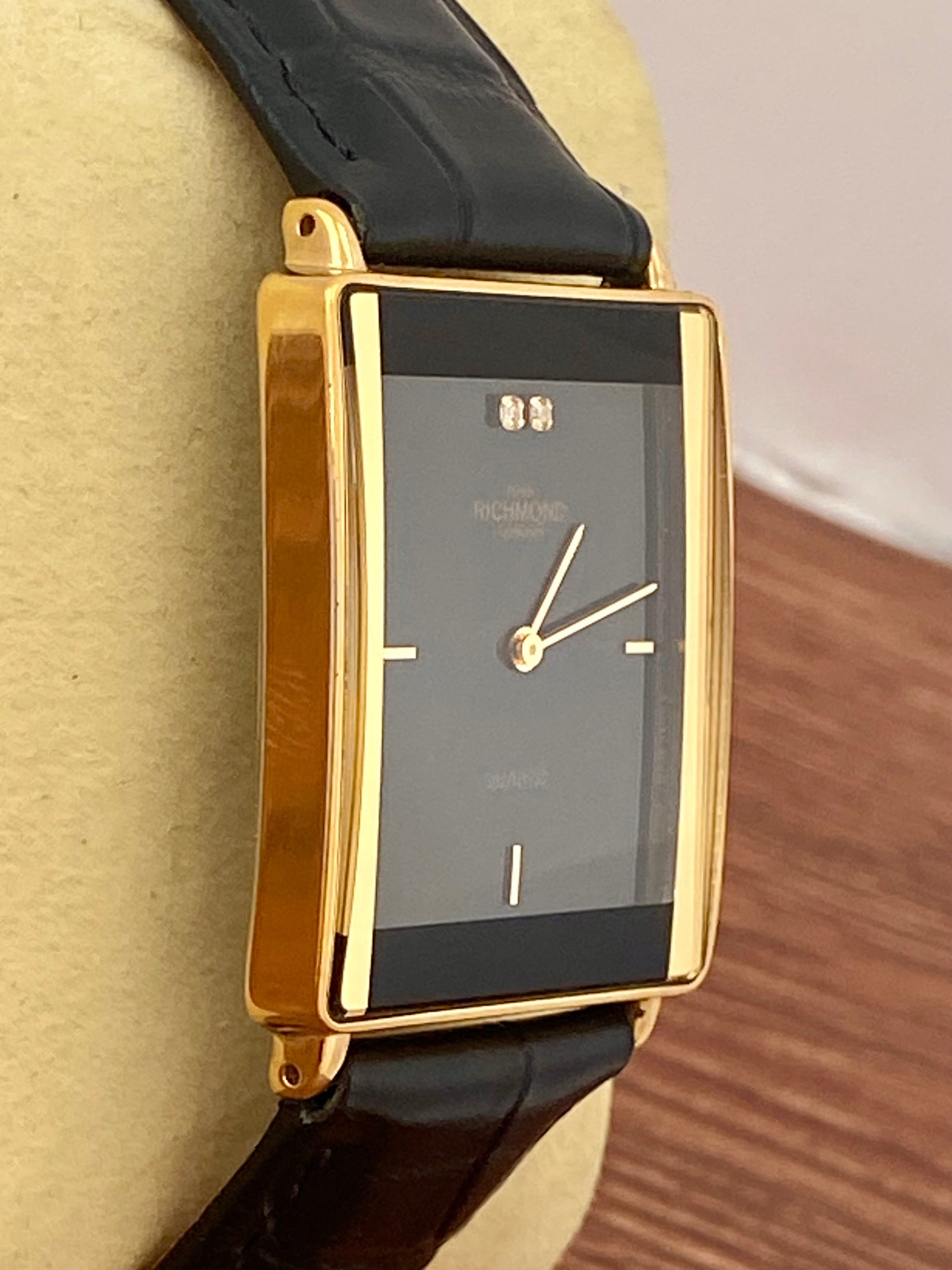 RARE Vintage 1999 John Richmond London JRM-7M Black, 2 real diamonds UK VINTAGE WATCH LTD