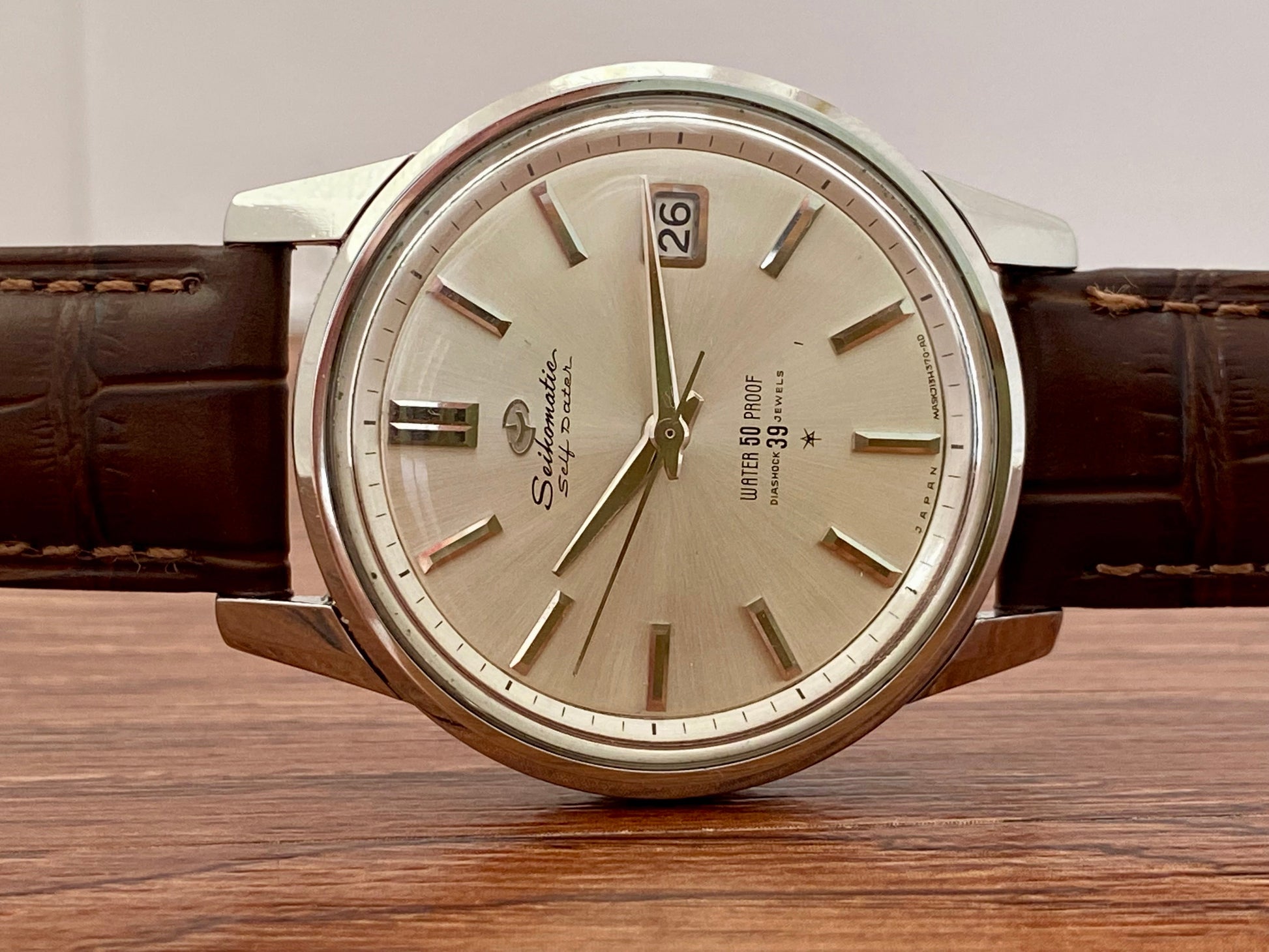 Vintage Seikomatic J13060 Self Dater 39 Jewels 1960s - Serviced UK VINTAGE WATCH LTD