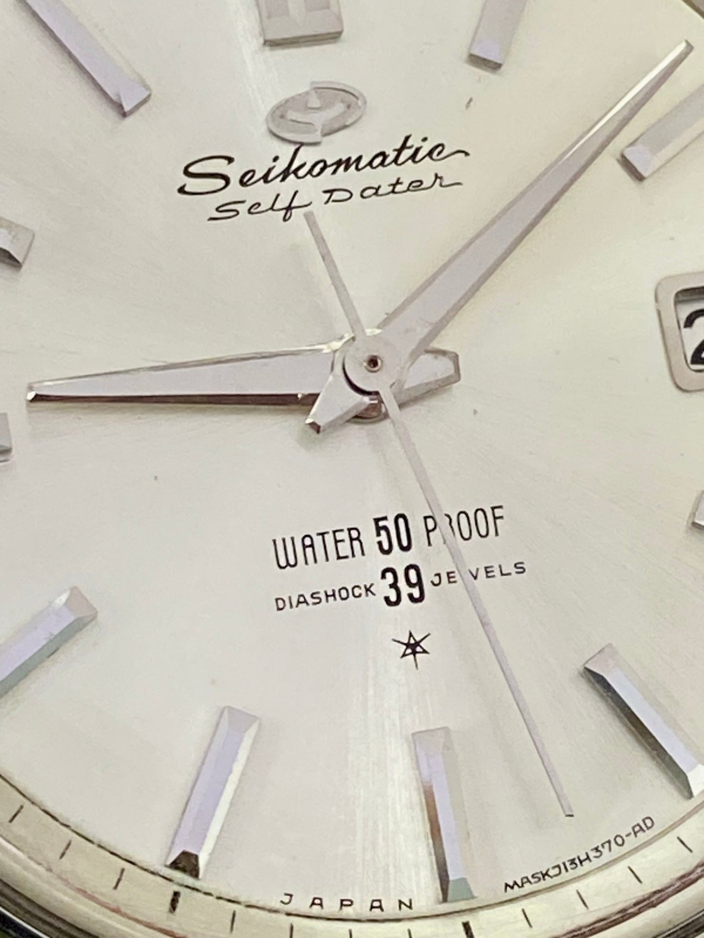 Vintage Seikomatic J13060 Self Dater 39 Jewels 1960s - Serviced UK VINTAGE WATCH LTD