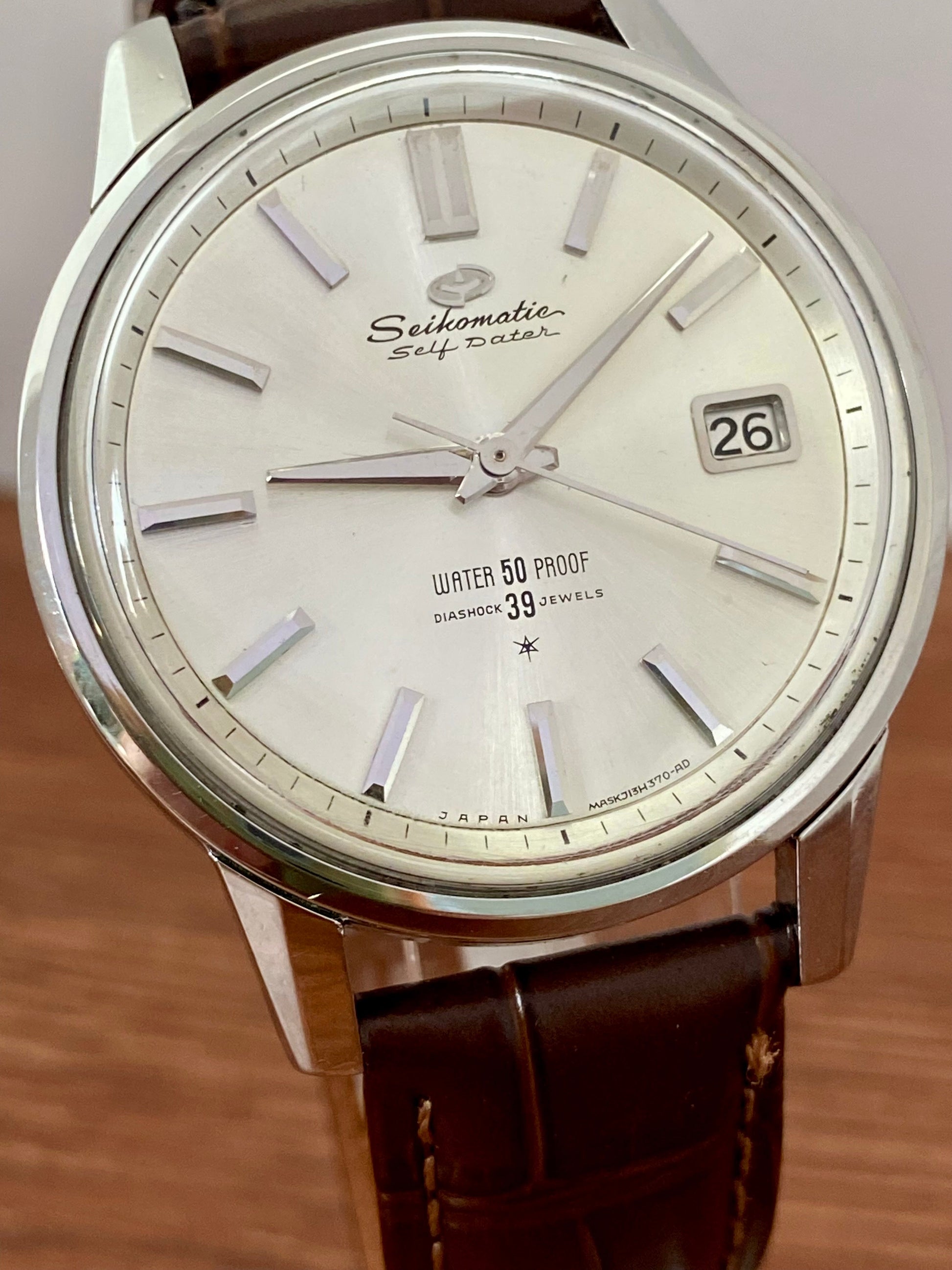 Vintage Seikomatic J13060 Self Dater 39 Jewels 1960s - Serviced UK VINTAGE WATCH LTD