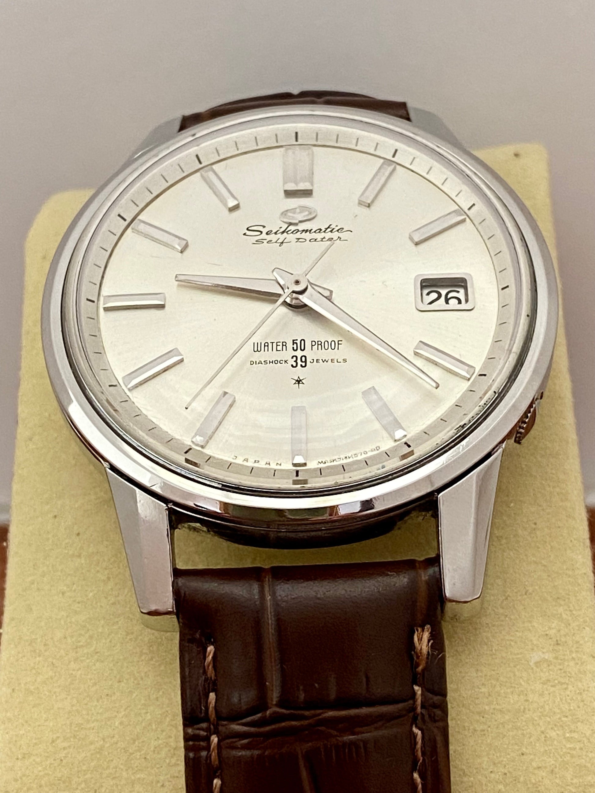 Vintage Seikomatic J13060 Self Dater 39 Jewels 1960s - Serviced UK VINTAGE WATCH LTD