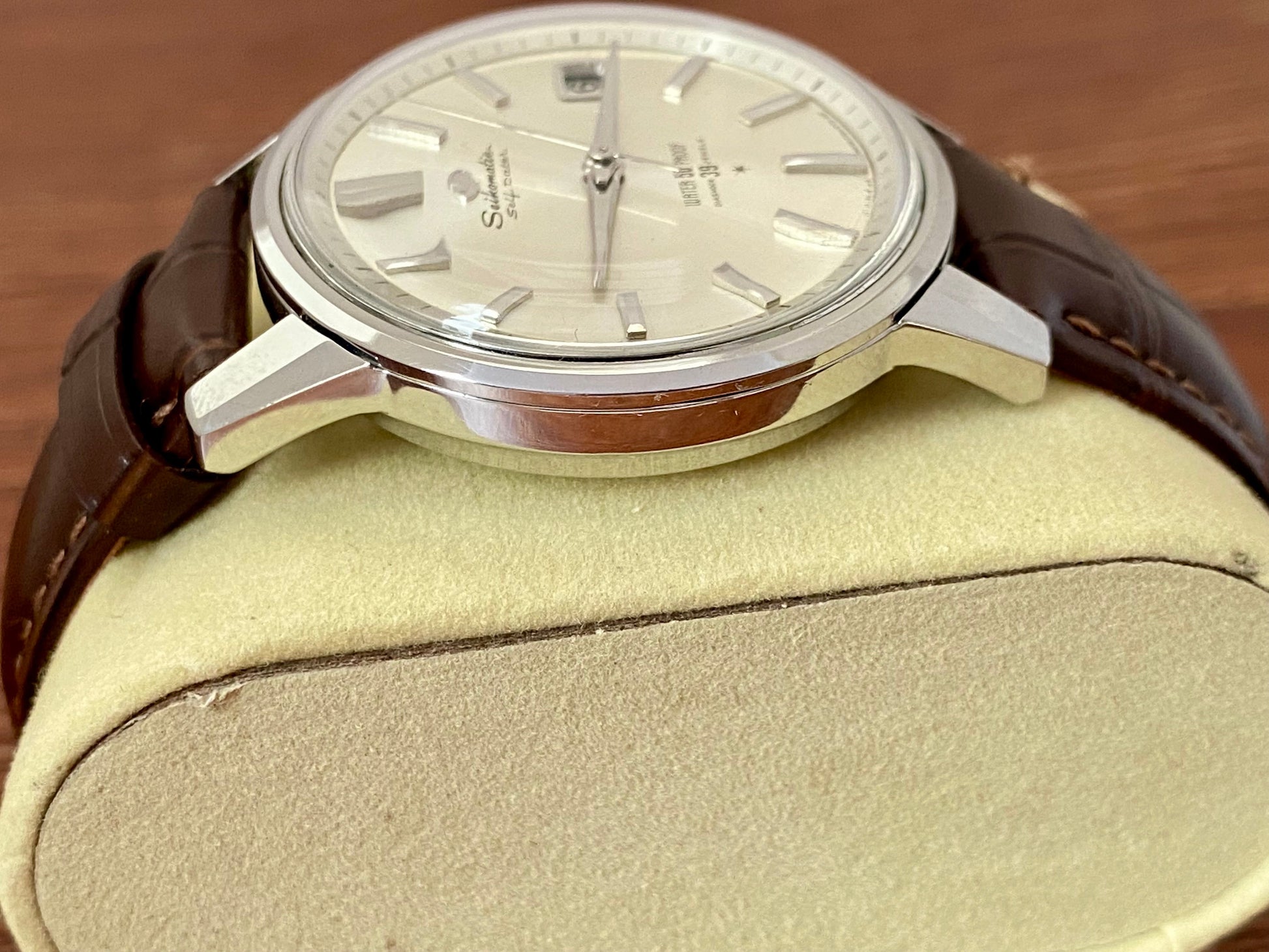 Vintage Seikomatic J13060 Self Dater 39 Jewels 1960s - Serviced UK VINTAGE WATCH LTD