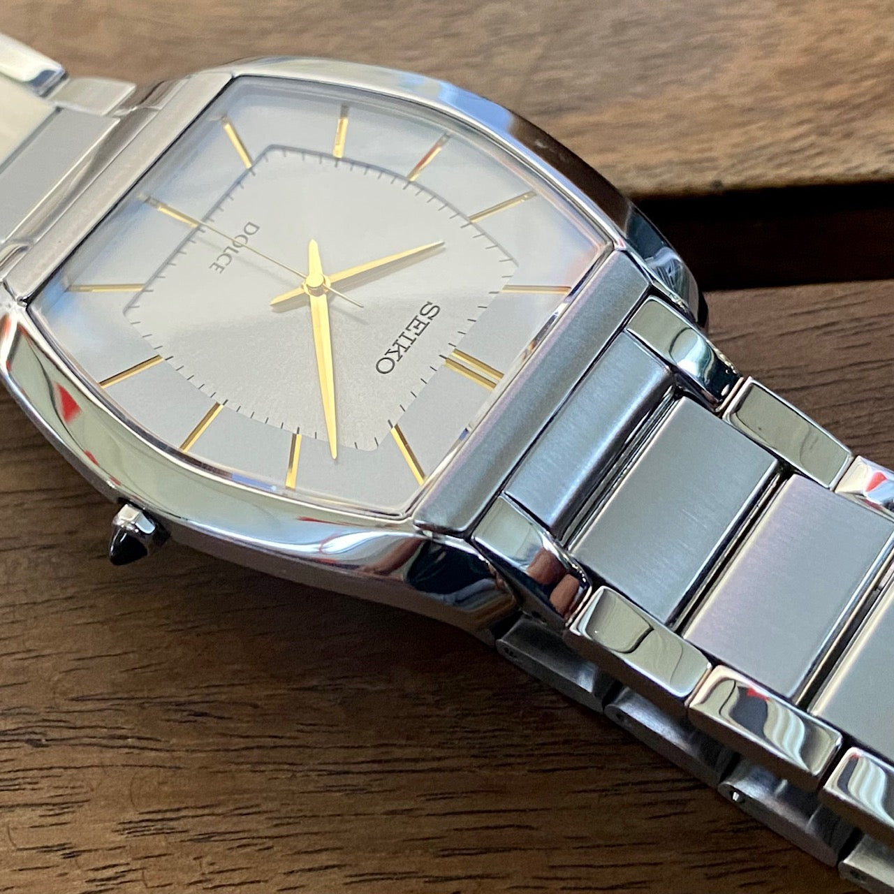 Rare Vintage Seiko Quartz Dolce 8J41-0AH0, MINT BIG BODY, March 1995