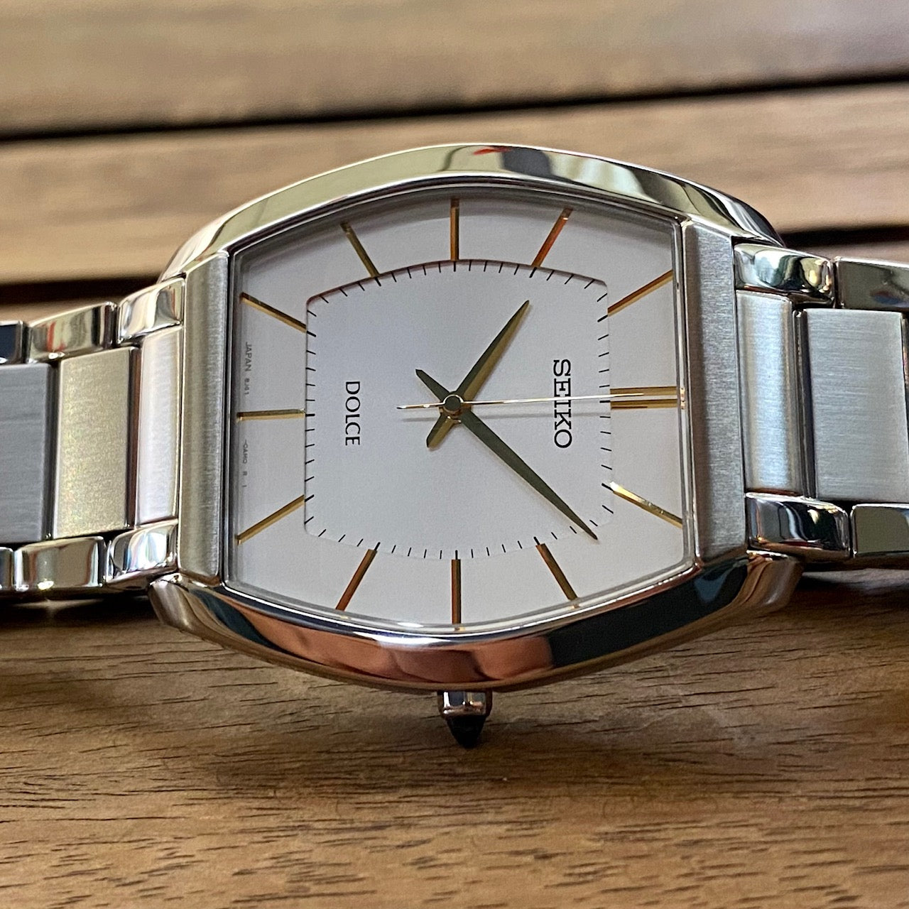 Rare Vintage Seiko Quartz Dolce 8J41-0AH0, MINT BIG BODY, March 1995