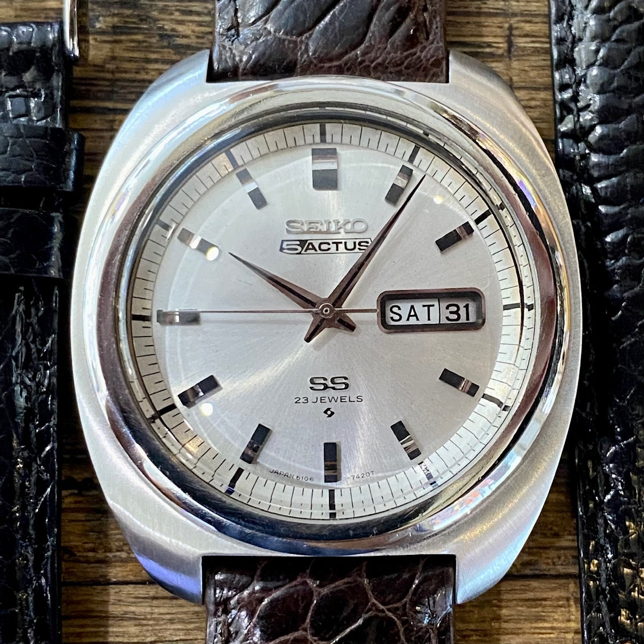 Vintage Seiko 5 Actus SS 6106-7420 Serviced Auto, August 1979 UK VINTAGE WATCH LTD