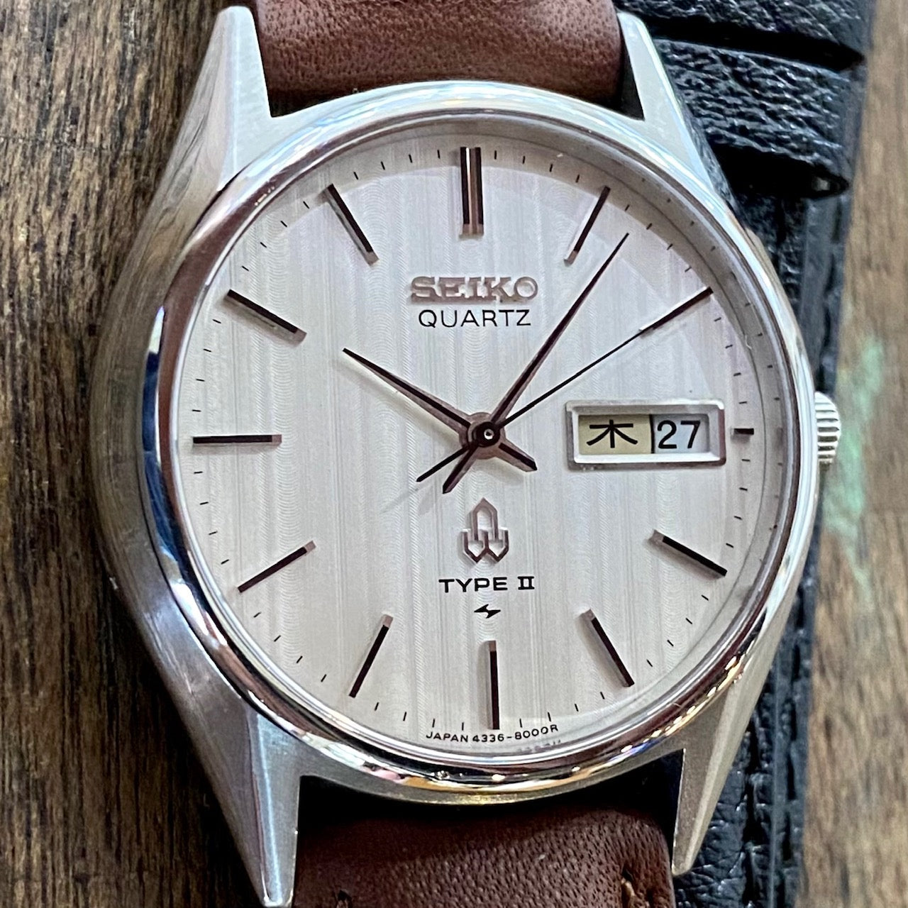 Vintage Seiko Quartz Type II 4336-8000, Tapestry, March 1978 UK VINTAGE WATCH LTD