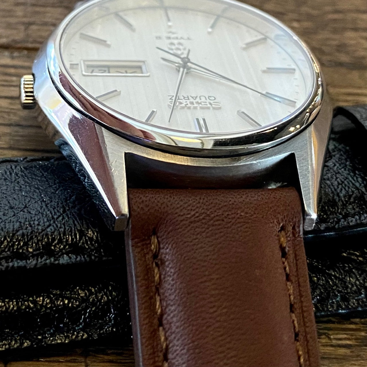 Vintage Seiko Quartz Type II 4336-8000, Tapestry, March 1978 UK VINTAGE WATCH LTD