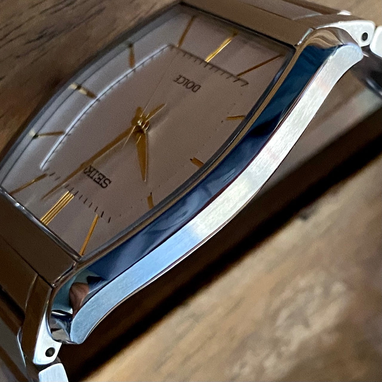 Rare Vintage Seiko Quartz Dolce 8J41-0AH0, MINT BIG BODY, March 1995