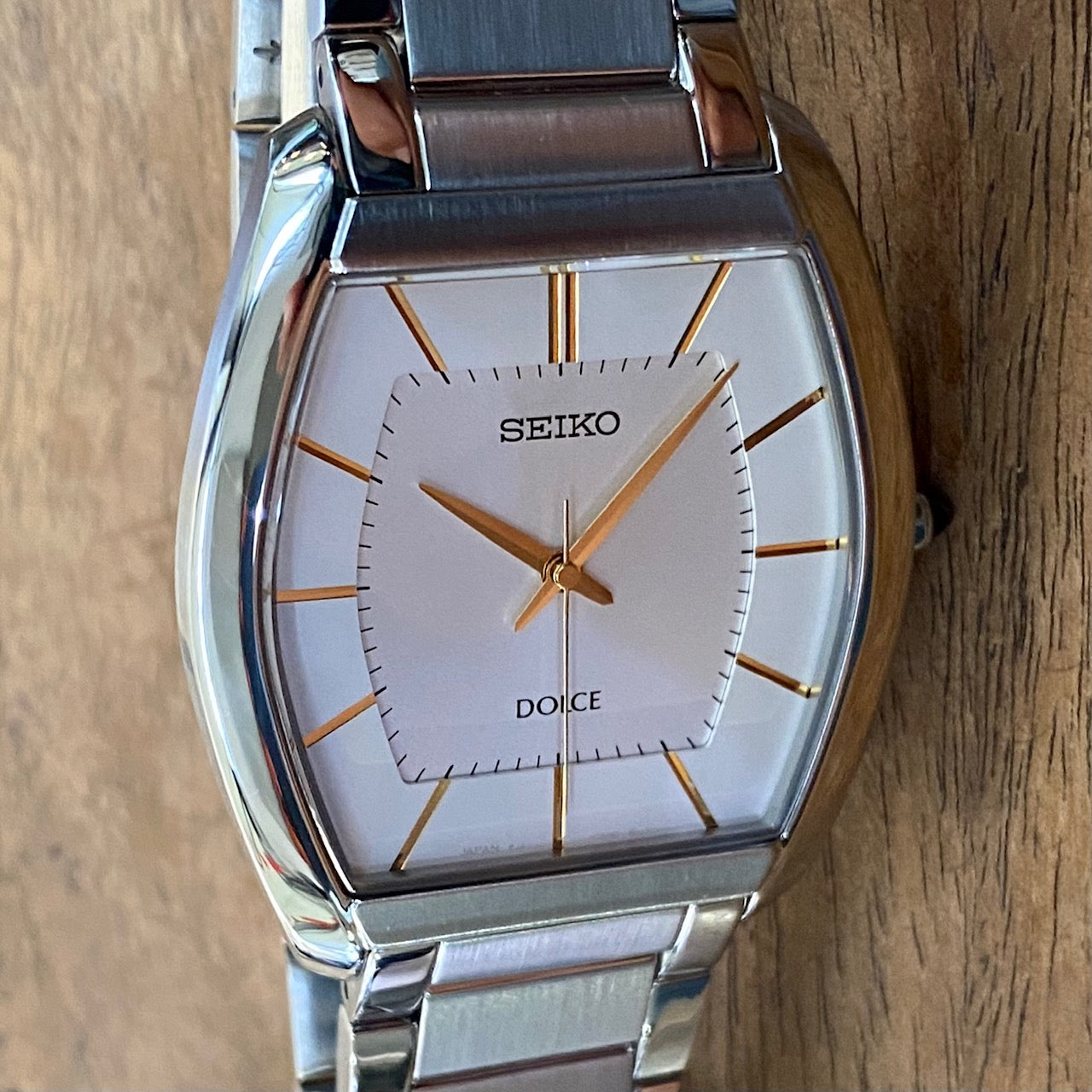 Rare Vintage Seiko Quartz Dolce 8J41-0AH0, MINT BIG BODY, March 1995