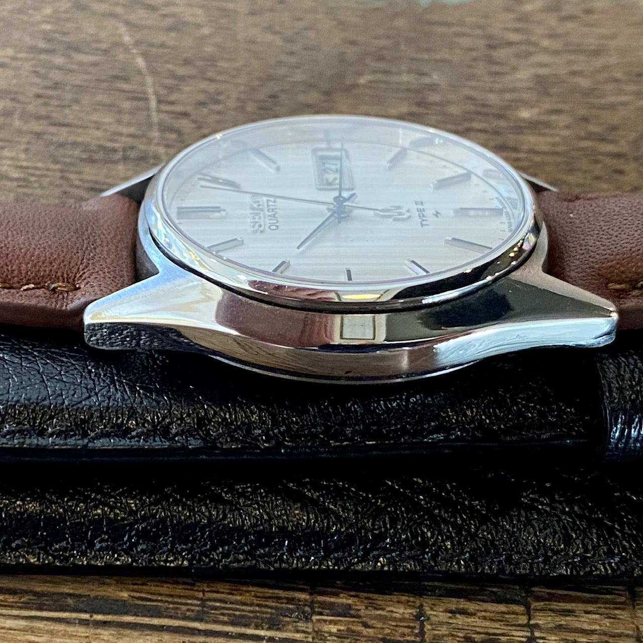 Vintage Seiko Quartz Type II 4336-8000, Tapestry, March 1978 UK VINTAGE WATCH LTD